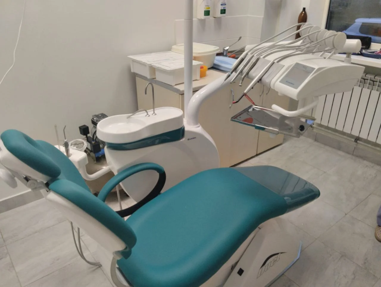 В центральной районной больнице Славска начали работать сразу три новые стоматологические установки 